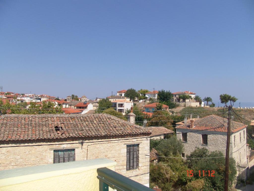 Nikos Apartments Afytos Exterior photo